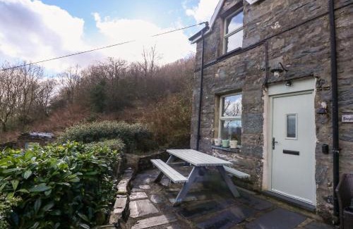 Prenteg House | Osprey Cottage