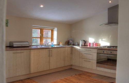 Dingwall Cottage | Osprey Cottage - situated in a convenient but peaceful location