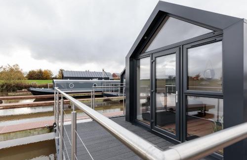 Huxley House | Osprey