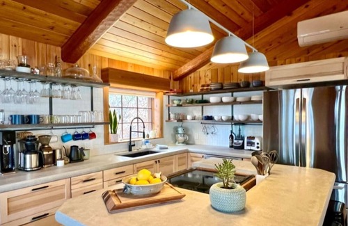 Somers Cabin | Osprey Getaway on Somers Bay