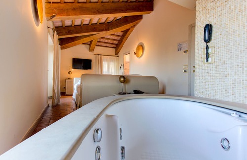 Verucchio Hotel | Oste del Castello Wellness & Bike Hotel