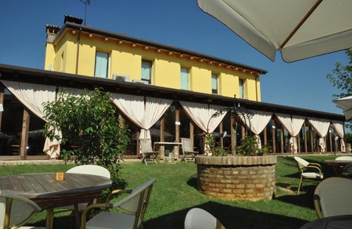 Godo House | Osteria e Locanda Del Viaggiatore
