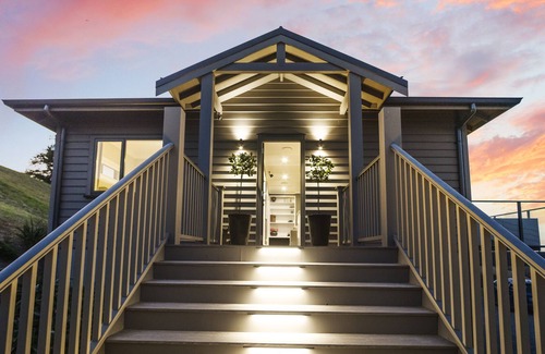 Taradale Cabin | Otatara Lodge Napier