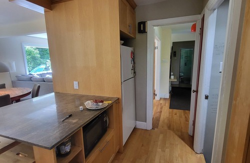 Manor Park House | Ottawa Ontario Detached Home 4 Kilometers from City Manor Park 4 Bed