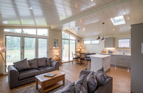 Gargrave Cottage | OTTER LODGE, family friendly, with a garden in Gargrave