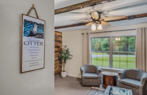 Berkeley Springs House | Otter Manor - Wifi - Fire Pit - Gameroom- Grill - Private Trail