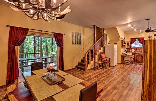 Royal Cabin | Ouachita River Cabin: Royal Haven w/Dock!