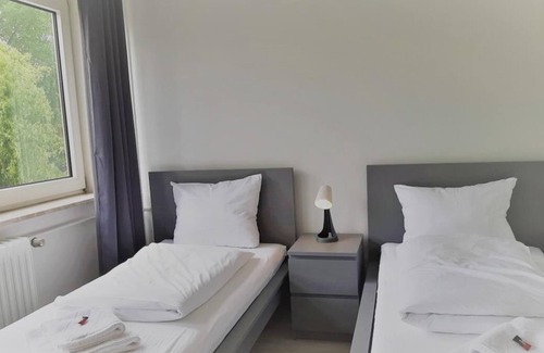 Bramfeld Apartment | Our apartment no. 4 is located in our apartment house Haldesdorfer Straße and is quietly located to the back of the building, perfect for the small family.