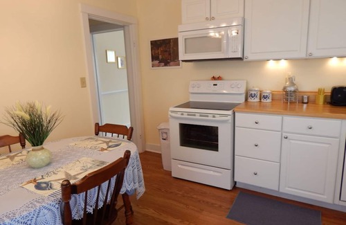 Luray Cottage | Our Cottage is in Historical Luray, Walking Distance of Town Restaurants & Shops