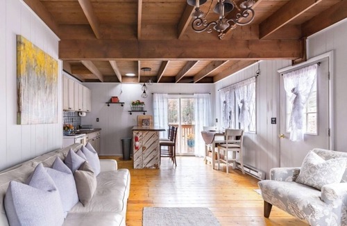 Lackawaxen House | Our Cozy Chalet Getaway