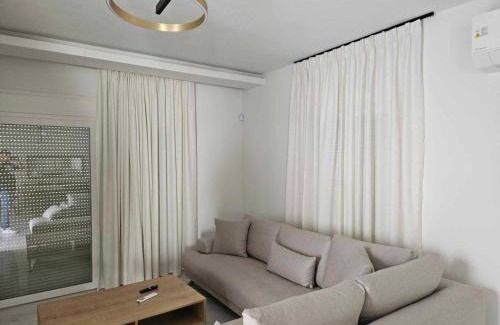 Perama House | Our Villa - Villa Rena