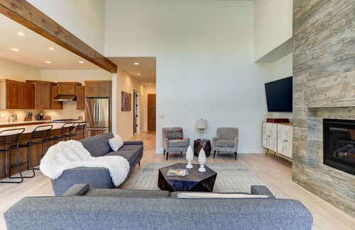 Bend House | Outback 3 Bedroom Townhouse by RedAwning