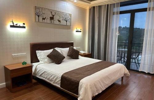Honiara Resort | Outback Holiday Resort