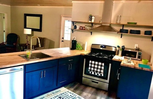 Athens Apartment | Outdoor Adventure Near Ohio University 2BR/1BA