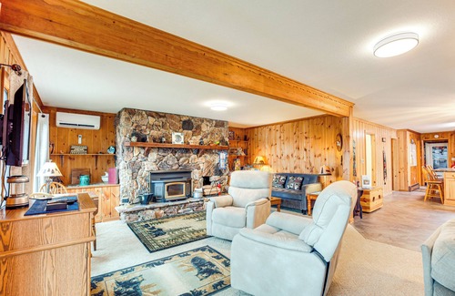 Arbor Vitae Cabin | Outdoor Lover's Paradise w/Dock & Fire Pit!