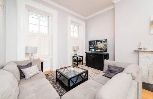 Manchester Apartment | Outdoor Space - Parking - 1st Floor - Walkable