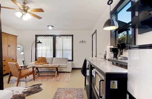 San Marcos Cabin | Outpost Vibes: Outhouse, Outdoor Shower & Pool