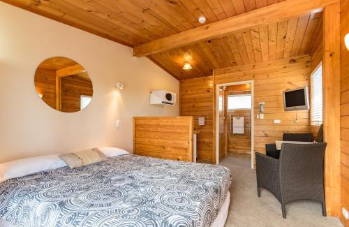 Paihia Hotel | Outrigger Motel