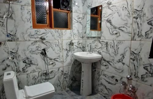 Srinagar House | Outsaw cottage