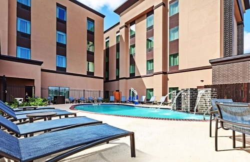 Addicks House | Outstanding Rm for Group Trips! Free Breakfast!