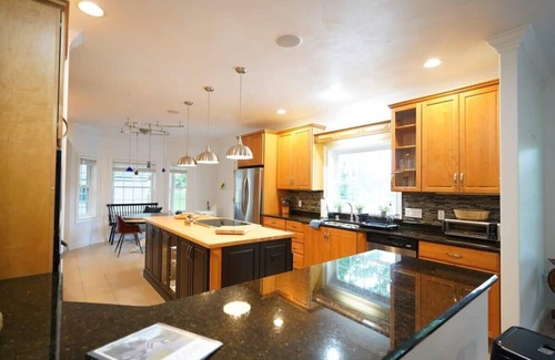 Treasure Lake House | Over 4800+ sqft. Lakefront Retreat-Sleeps 13