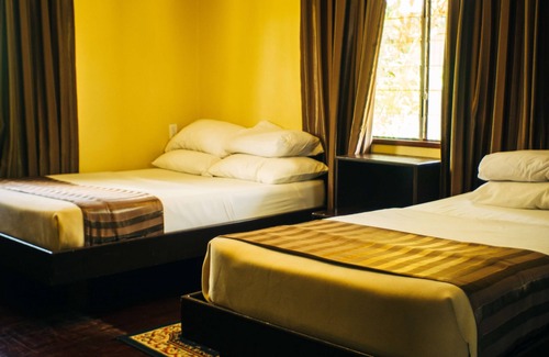 La Simplicite Hotel | Overbridge River Resort