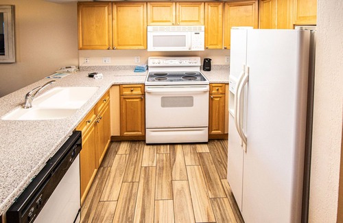 Sandestin Condo | Oversized 2BR Condo Near the Beach