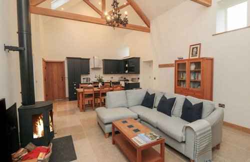 Great Fryup Dale House | OWL BARN, family friendly, character holiday cottage in Glaisdale