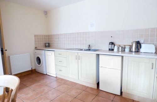 Winestead Cottage | OWL COTTAGE, family friendly, character holiday cottage in Hedon