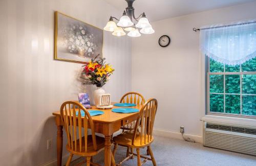 Decatur House | Owl's Nest Retreat