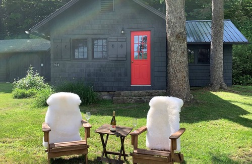 Keene House | Owl’s Landing Cottage is located high up in the foothills of the Sentential Mountain Range in scenic Keene NY, "Heart of the High Peaks."
