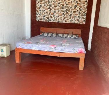 Hewaheta Other | OYA LANGA HENA - Madrid camping site