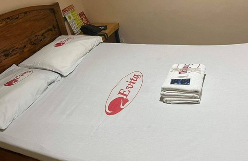 Bacoor City Hotel | OYO 1026 Evita Hotel Bacoor