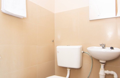 Tanjung Malim Hotel | OYO 1224 Hotel Hajah Rohayah
