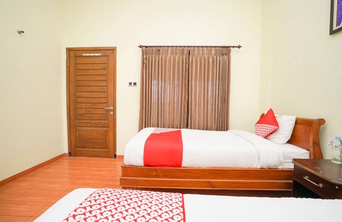 Krucil Hotel | OYO 1483 Hotel Bumi Bermi Permai