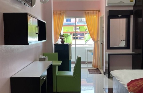 Nong Khon Kwang Hotel | OYO 75399 Choktipparat Place