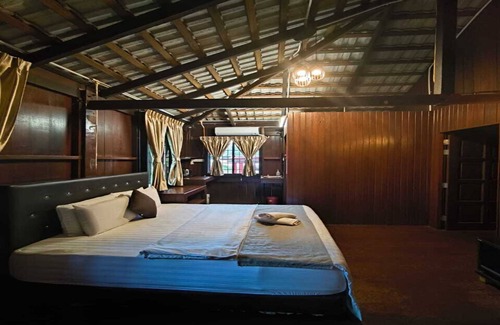 Kampung Nanas Hotel | OYO 91088 Awana Homestay