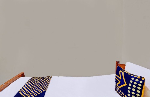 Gresik Hotel | OYO 92267 Nurul Homestay Syariah