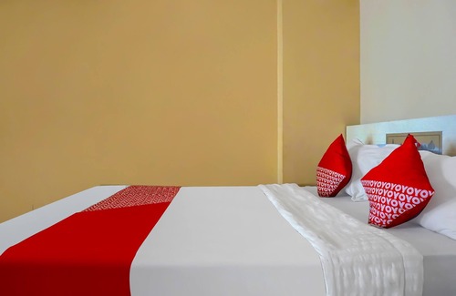 Depok Hotel | OYO 92292 Nadjla Property Cibubur Village