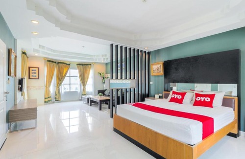 Suphan Buri Hotel | OYO 926 Sydney Resort