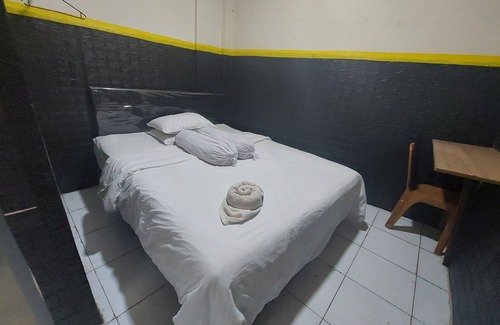 Kotaraja Hotel | OYO 93332 Kharis Home Stay