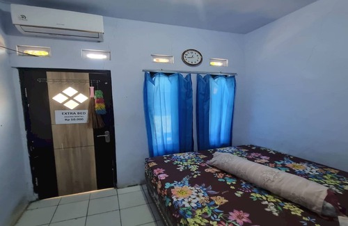 Asembagus Hotel | OYO 93381 New Asembagus 3