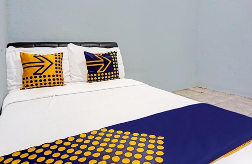 Gresik Hotel | OYO Life 91600 Syariah Army Kost & Homestay