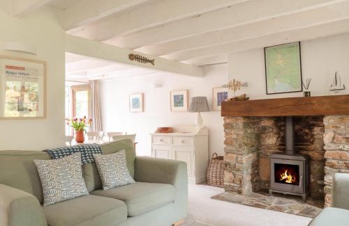 Salcombe House | Oyster Cottage