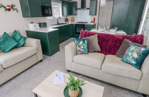 Hasguard Cross Cottage | OYSTER LODGE, pet friendly, character holiday cottage in Broad Haven