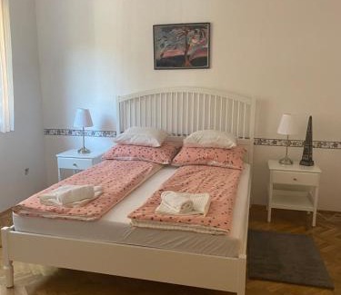 Szentes Apartment | Pálma apartman