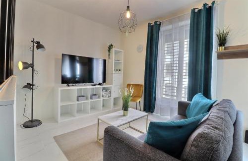 Paquis Navigation Apartment | P&R1, one bedroom, city center Geneva