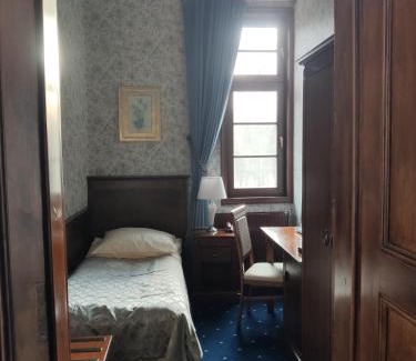 Przygodzice Bed & Breakfast | Pałac Myśliwski w Antoninie