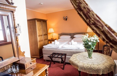 Zachelmie Hotel | Pałac na Wodzie
