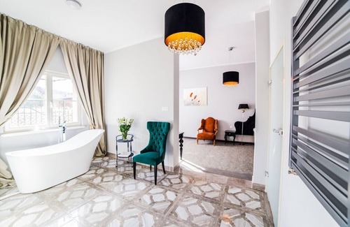 Zachelmie Hotel | Pałac na Wodzie